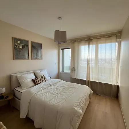 Apartmán Unlock - Renovated With Elevator And Balcony Free Parking