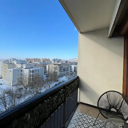 Apartament Unlock - Renovated With Elevator And Balcony Free Parking *