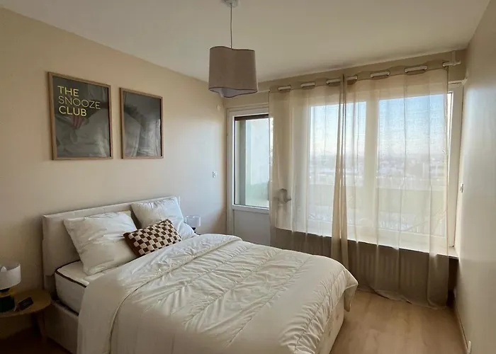 Apartmán Unlock - Renovated With Elevator And Balcony Free Parking