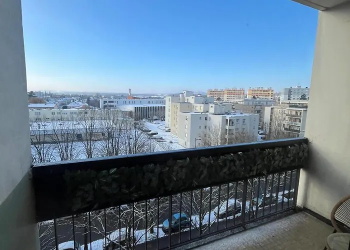 Unlock - Renovated With Elevator And Balcony Free Parking Apartmán Thionville